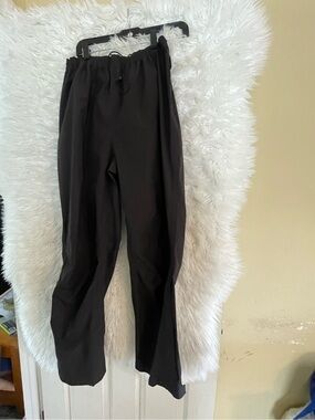 Bass Pro Shops Gore-Tex Paclite Men’s Black Rain Pants. Size Large